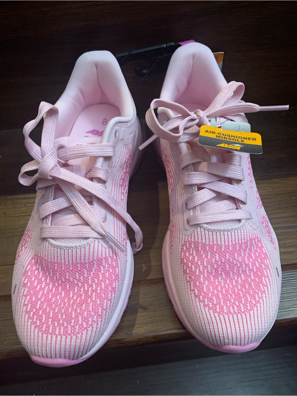 New Woman’s Avia Light Pink Knit Lace-Up Athletic Sneakers. Size 8